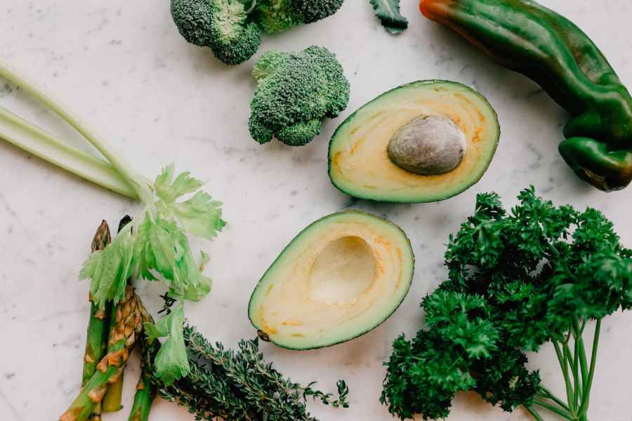 10 Healthy Foods to Lose Weight 12 sliced avocado fruit